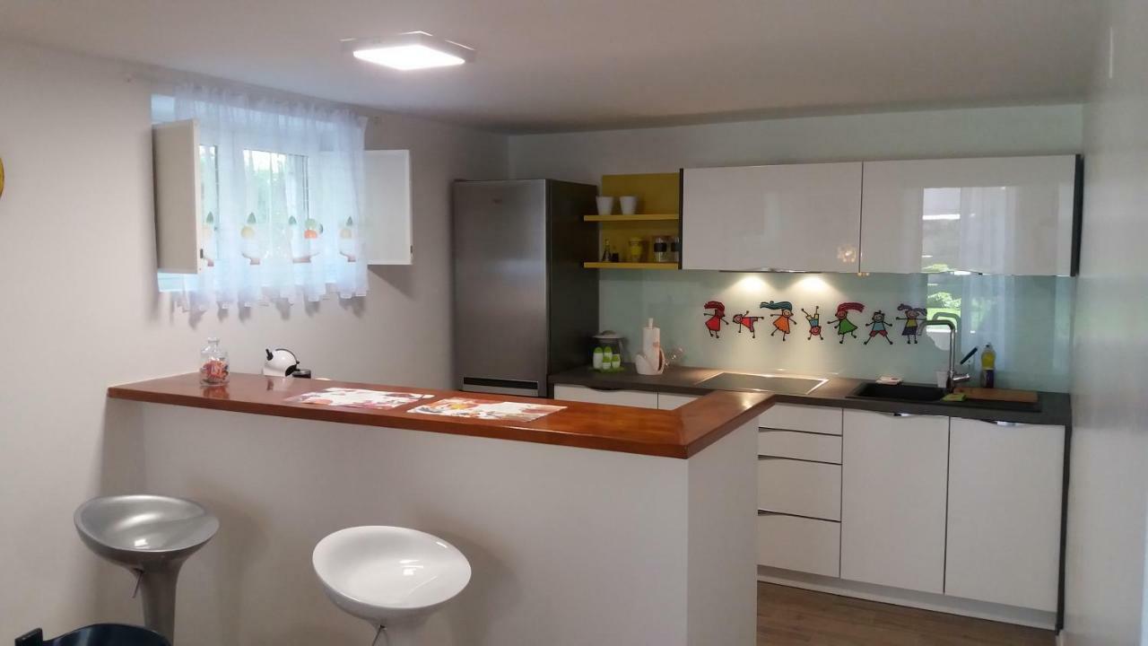 Garden Apartment Vanya Split Exterior photo